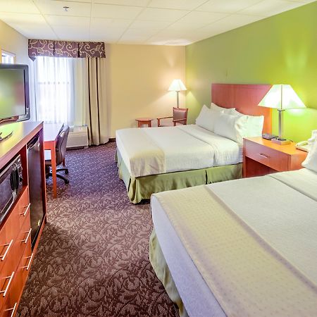 Quality Inn & Suites Downtown Mansfield Εξωτερικό φωτογραφία