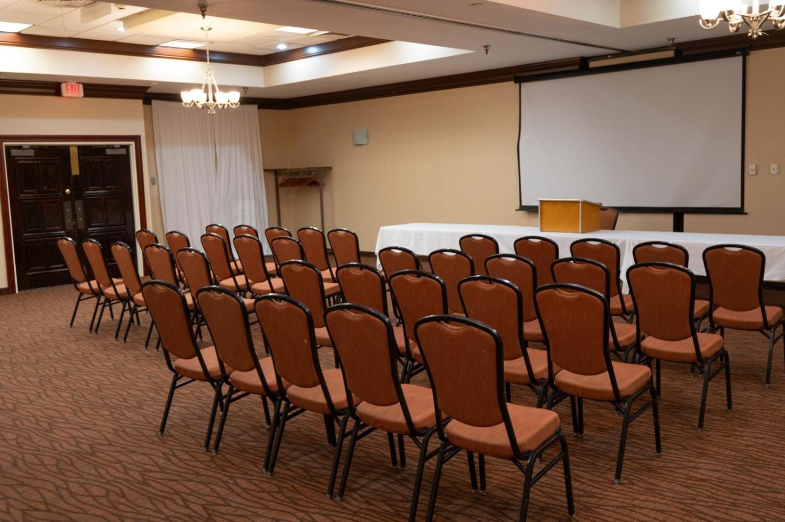 Quality Inn & Suites Downtown Mansfield Εξωτερικό φωτογραφία
